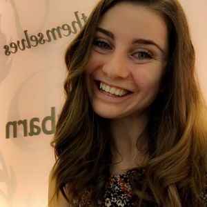 Meet your Posher, Kacie